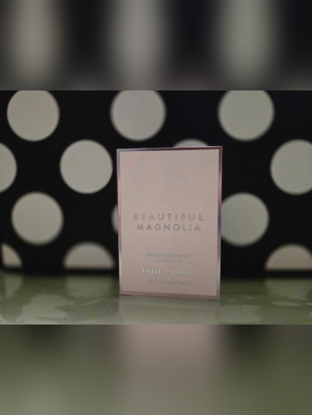 5/$25✨️EL Beautiful Magnolia SAMPLE✨️